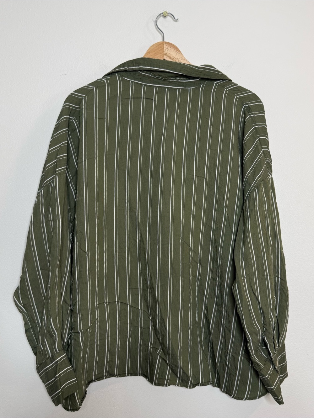 Anthropologie The Dylon Long Sleeve Wide Placket Stripe Blouse Camp Collar top - Picture 5 of 9